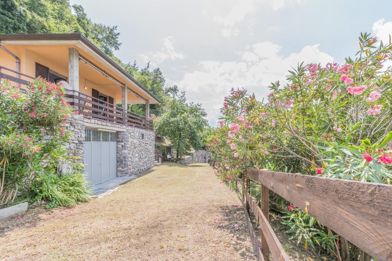 Villa Lisander Varenna Esterno foto